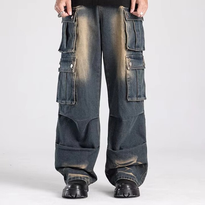 Light Washed Wide Straight Leg Baggy Cargo Jeans